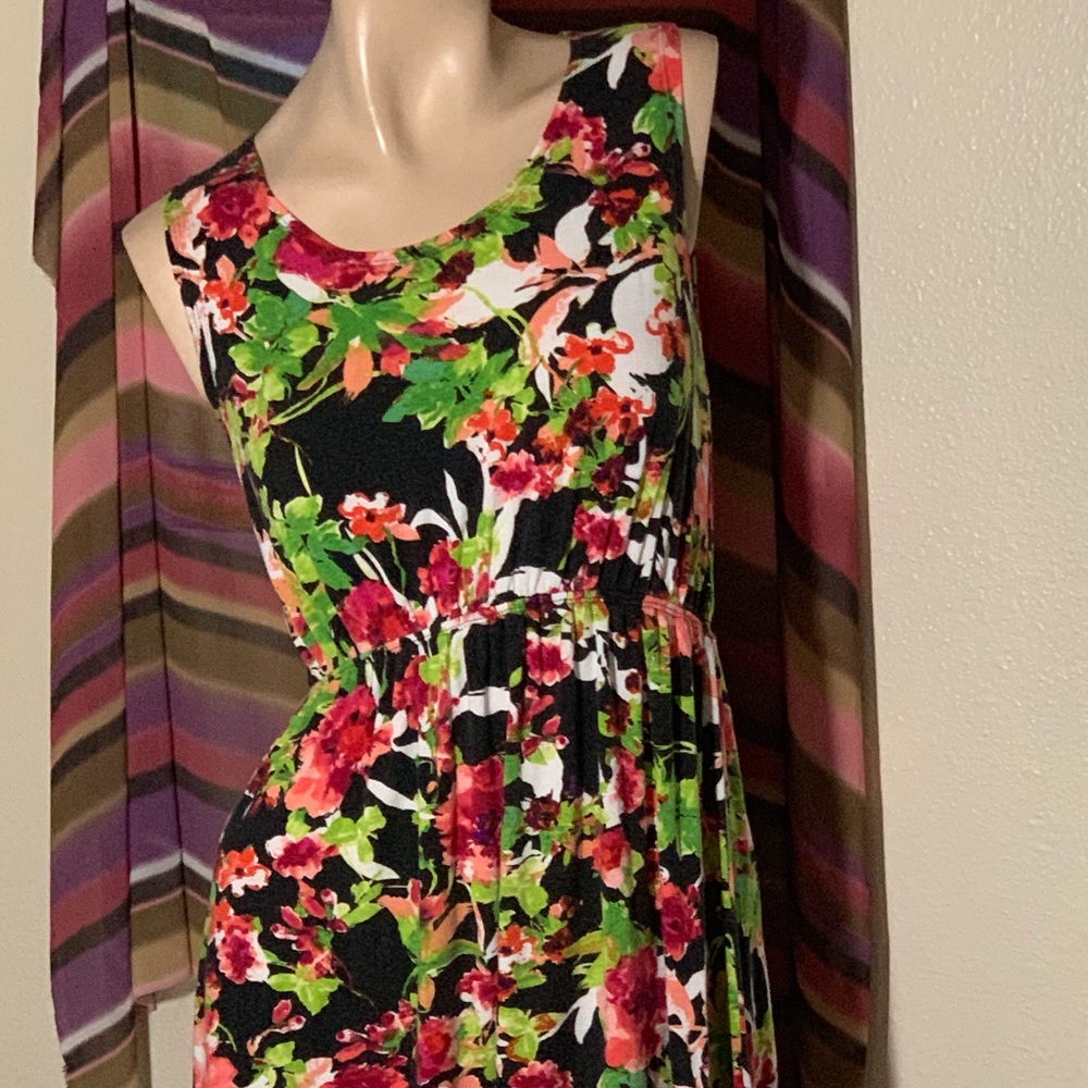 🛒5/$25 Women’s Dress - Picture 3 of 5